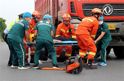 巨野沛县道路救援